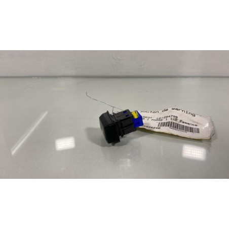 Bouton de warning PEUGEOT 2008 1