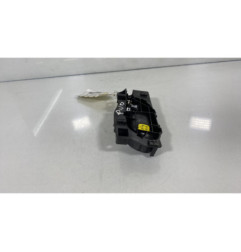 Poignee interieur avant droit PEUGEOT 2008 1