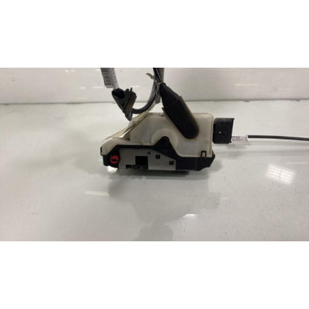 Serrure arriere gauche PEUGEOT 2008 1