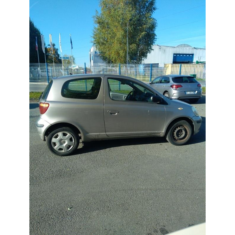 Serrure de coffre TOYOTA YARIS 1 Photo n°17