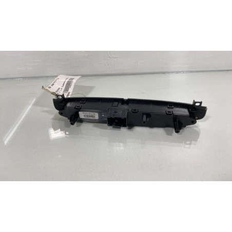 Bouton de warning FIAT PUNTO EVO 3