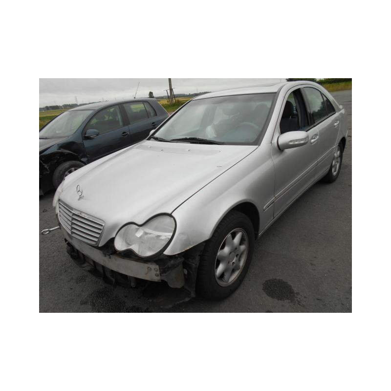 Trappe d'essence MERCEDES CLASSE C 203 Photo n°2