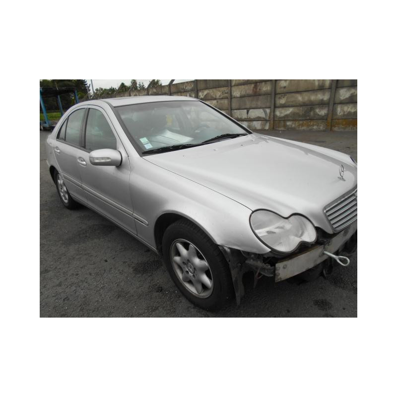 Trappe d'essence MERCEDES CLASSE C 203 Photo n°3