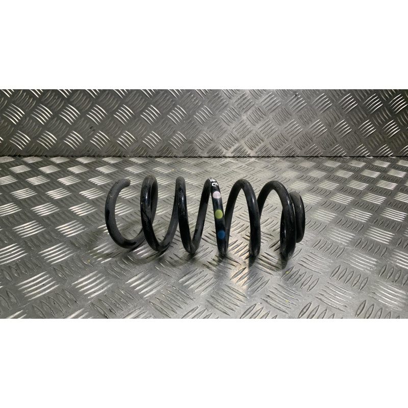 Ressort de suspension arriere droit RENAULT CLIO 4 Photo n°1