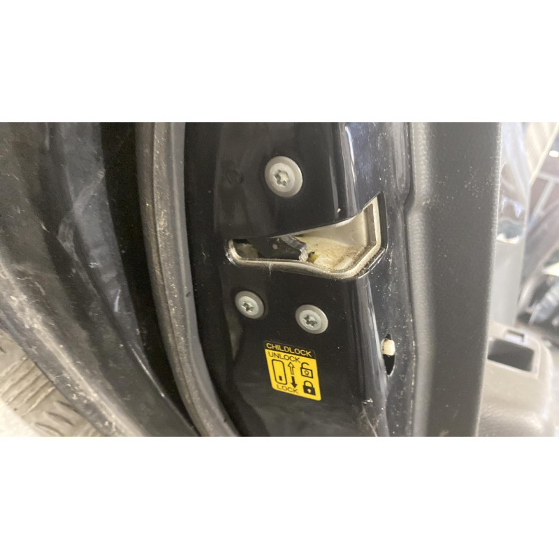 Porte arriere gauche SUZUKI SWIFT 3 Photo n°4