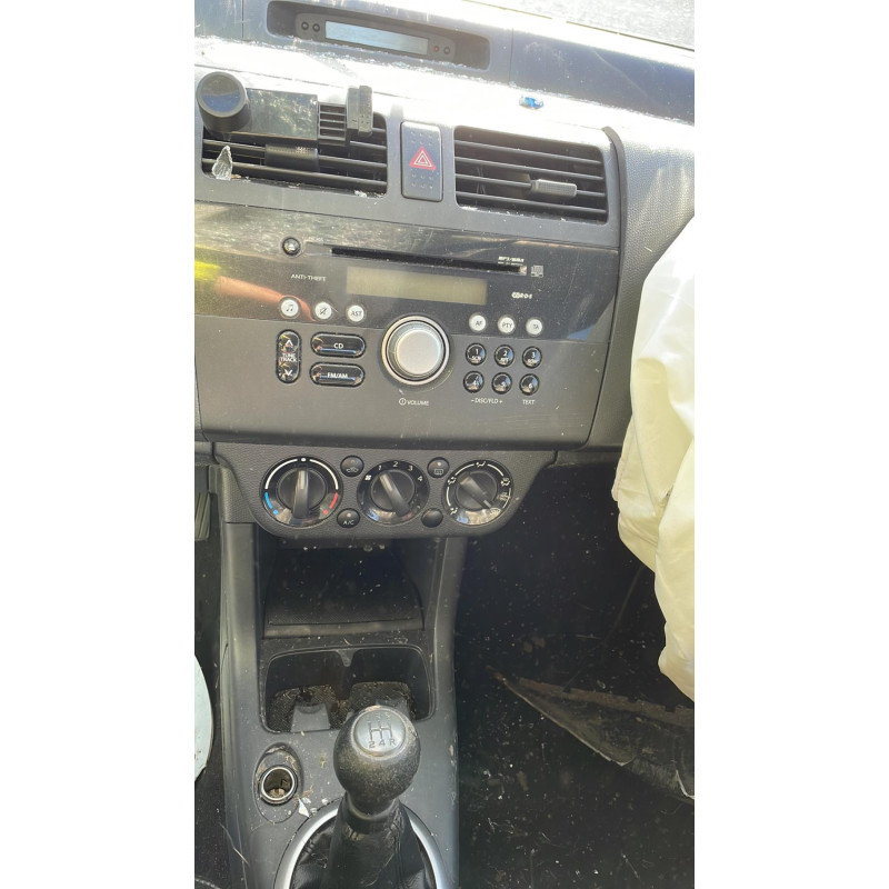 Porte arriere gauche SUZUKI SWIFT 3 Photo n°14
