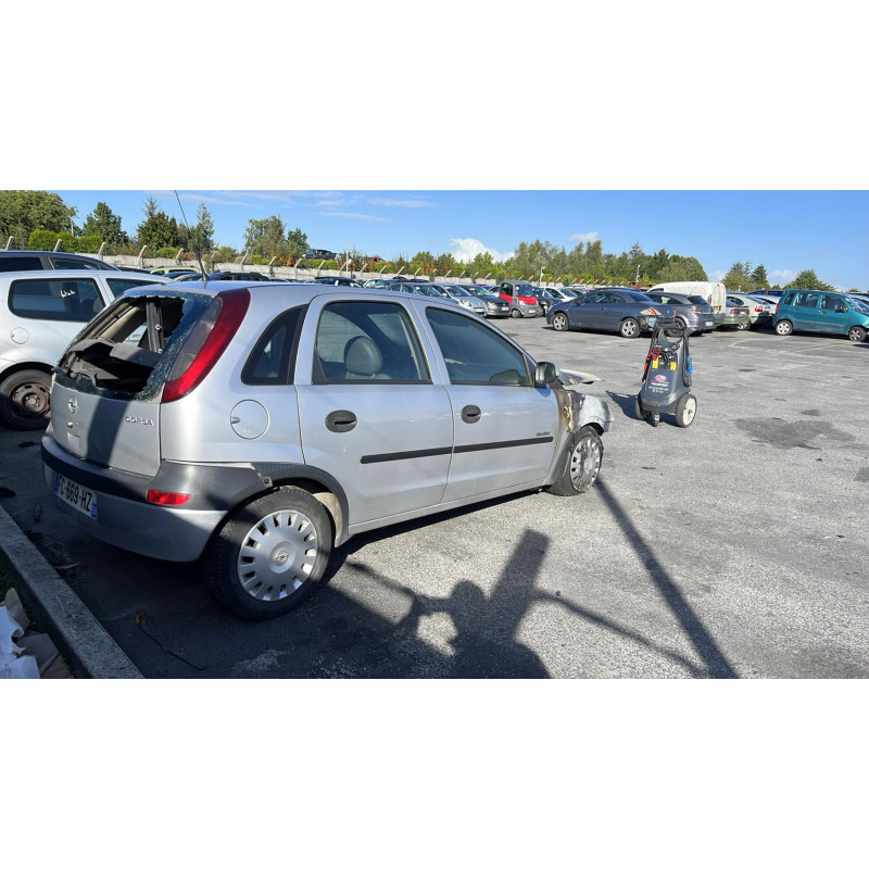 Porte arriere droit OPEL CORSA C Photo n°17