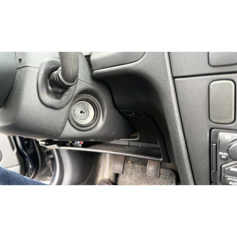 Serrure de coffre VOLVO V 40 1 Photo n°7