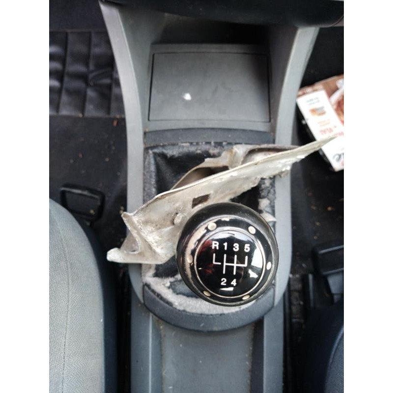 Pretensionneur de ceinture avant gauche SEAT IBIZA 3 Photo n°10