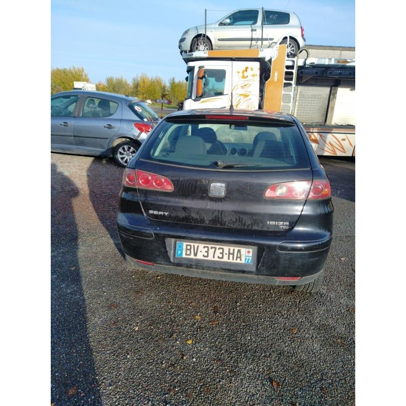 Pretensionneur de ceinture avant gauche SEAT IBIZA 3 Photo n°11