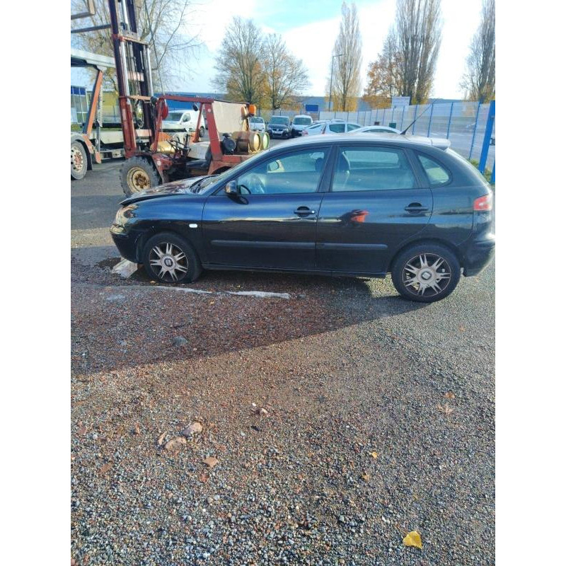 Pretensionneur de ceinture avant gauche SEAT IBIZA 3 Photo n°13