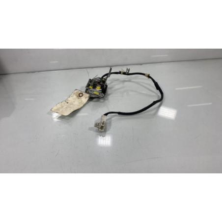 Serrure de coffre TOYOTA YARIS 1 Photo n°1