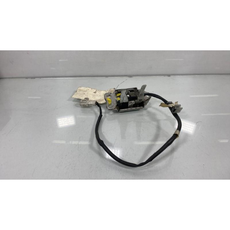 Serrure de coffre TOYOTA YARIS 1 Photo n°3