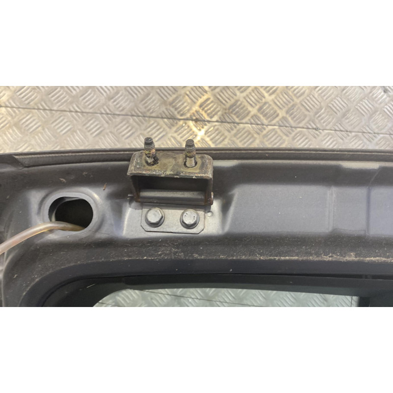 Malle/Hayon arriere NISSAN ALMERA TINO Photo n°5