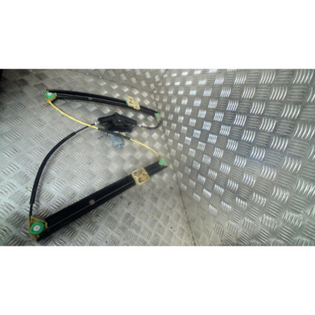 Leve vitre electrique avant droit SKODA OCTAVIA 3