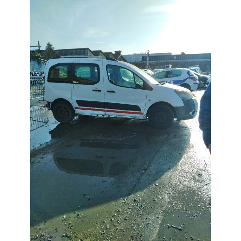 Calculateur moteur CITROEN BERLINGO 2 Photo n°5