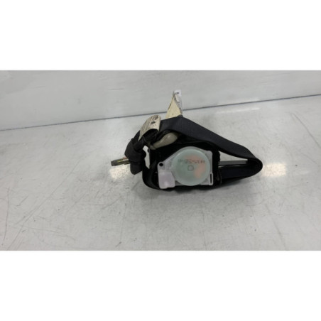 Pretensionneur de ceinture avant droit TOYOTA YARIS 1