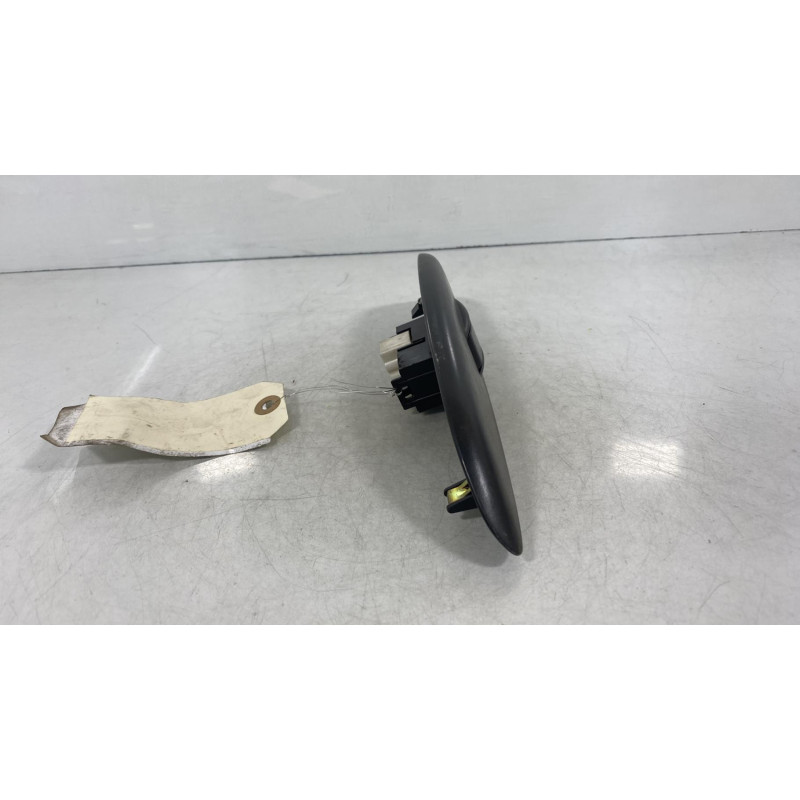 Interrupteur de leve vitre avant droit TOYOTA YARIS 1 Photo n°3