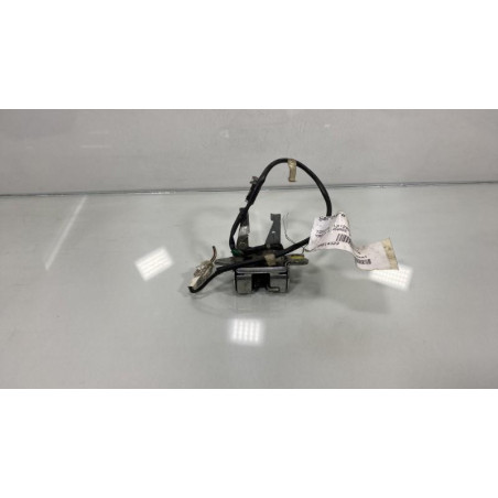 Serrure de coffre TOYOTA YARIS 1