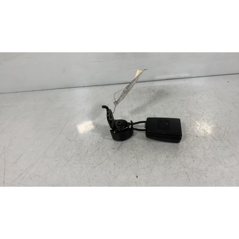 Attache ceinture arriere gauche SEAT ALTEA Photo n°2