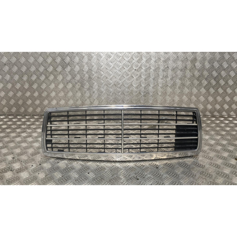 Calandre MERCEDES CLASSE C 202 Photo n°1