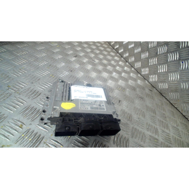Calculateur moteur PEUGEOT 207 Photo n°1