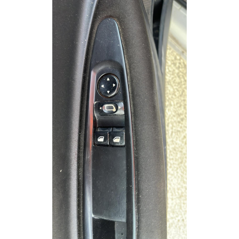 Feu arriere principal droit (feux) CITROEN C4 1 Photo n°12
