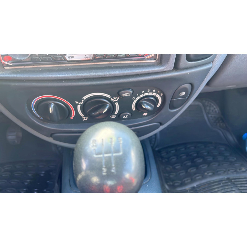 Leve vitre mecanique avant gauche RENAULT MEGANE 1 Photo n°9