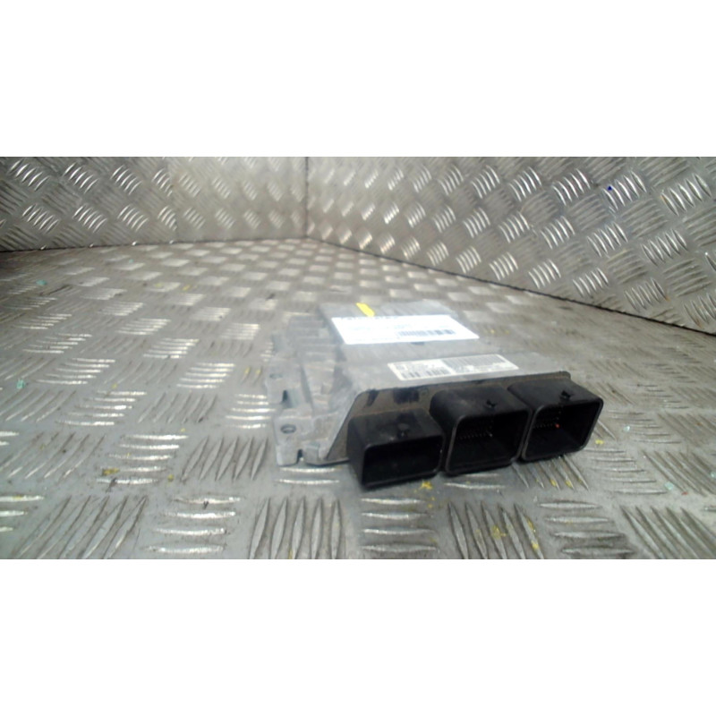 Calculateur moteur PEUGEOT PARTNER 2 Photo n°3