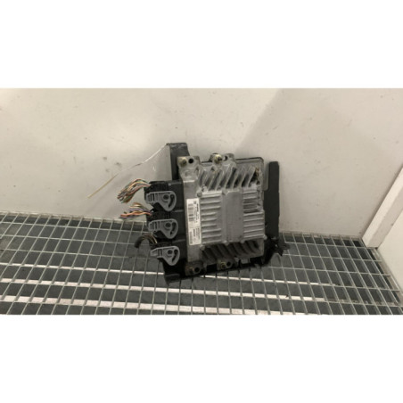 Calculateur moteur RENAULT MEGANE 2 Photo n°1