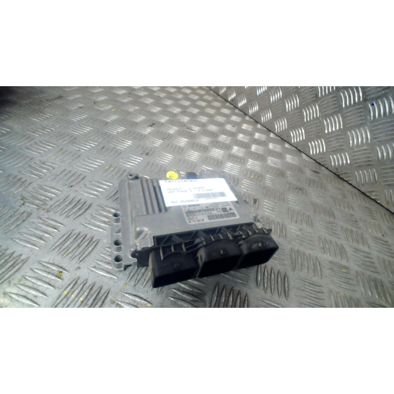 Calculateur moteur PEUGEOT 207 Photo n°3