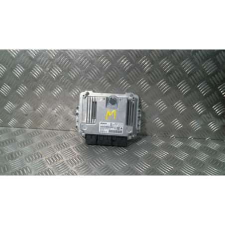 Calculateur moteur PEUGEOT 308 1