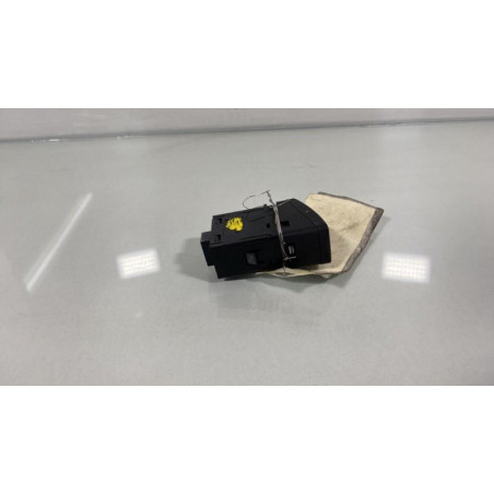 Bouton de warning KIA RIO 3 Photo n°1