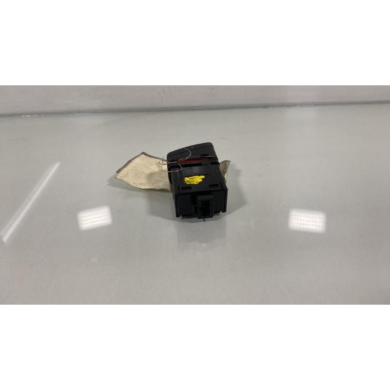 Bouton de warning KIA RIO 3 Photo n°3