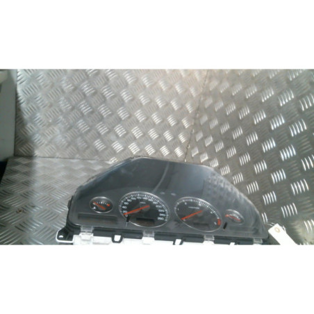 Compteur VOLVO XC 70 1 CROSS COUNTRY Photo n°1