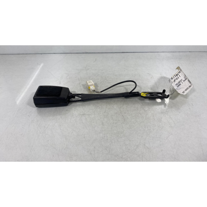 Attache ceinture avant droit PEUGEOT 5008 1 Photo n°1