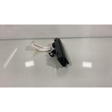 Bouton de warning PEUGEOT 5008 1
