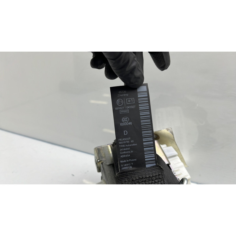 Pretensionneur de ceinture avant droit PEUGEOT 5008 1 Photo n°4