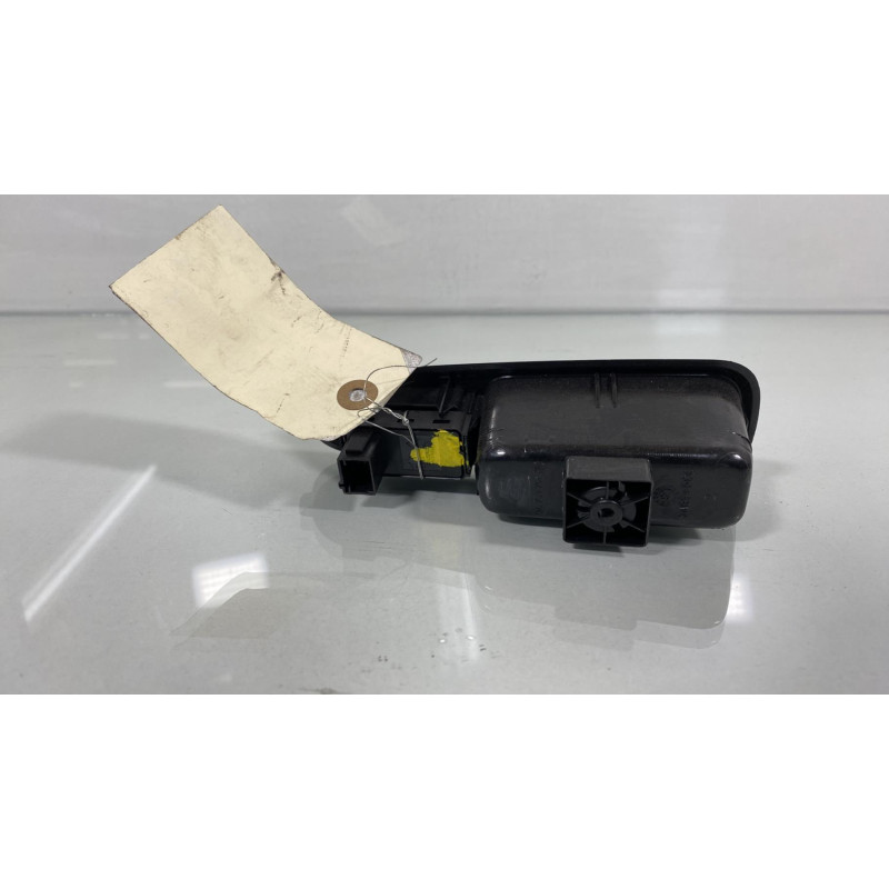 Interrupteur de leve vitre arriere droit PEUGEOT 5008 1 Photo n°3
