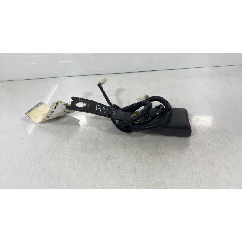 Attache ceinture avant droit TOYOTA COROLLA VERSO 2 Photo n°2