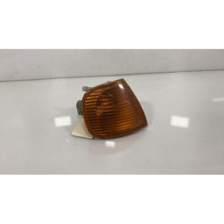 Optique avant secondaire droit (feux)(clignotant) VOLKSWAGEN POLO 3