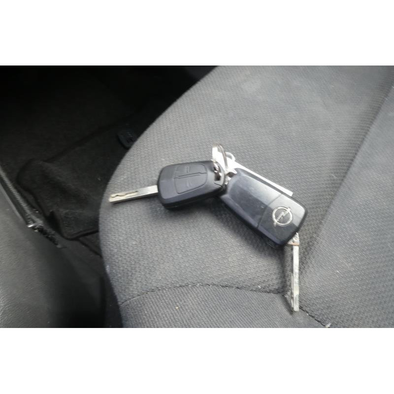 Serrure avant droit OPEL ZAFIRA B Photo n°14