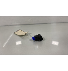 Bouton de warning PEUGEOT 208 1