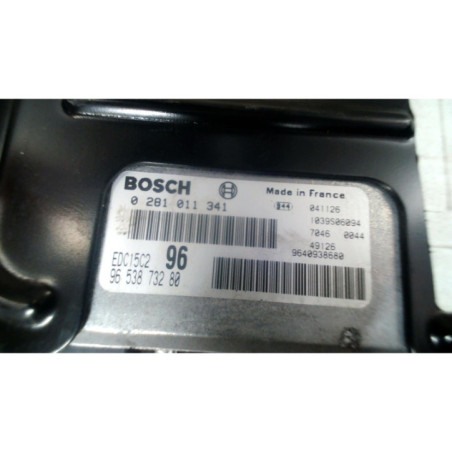 Calculateur moteur PEUGEOT 307