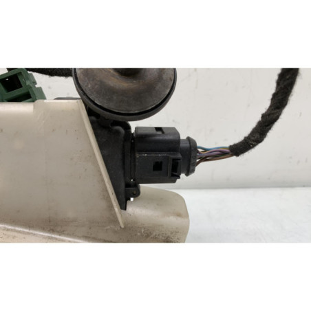 Serrure avant droit VOLKSWAGEN GOLF 4