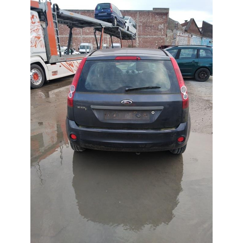Vitre arriere gauche FORD FIESTA 5 Photo n°18
