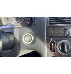 Serrure avant droit MERCEDES CLASSE E 210