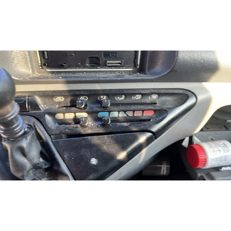Porte avant droit CITROEN JUMPY 1 Photo n°15