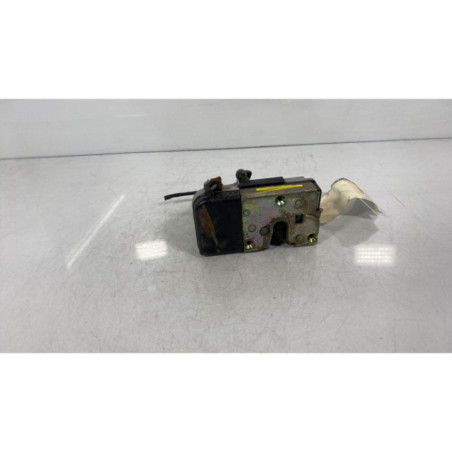Serrure avant droit PEUGEOT 406