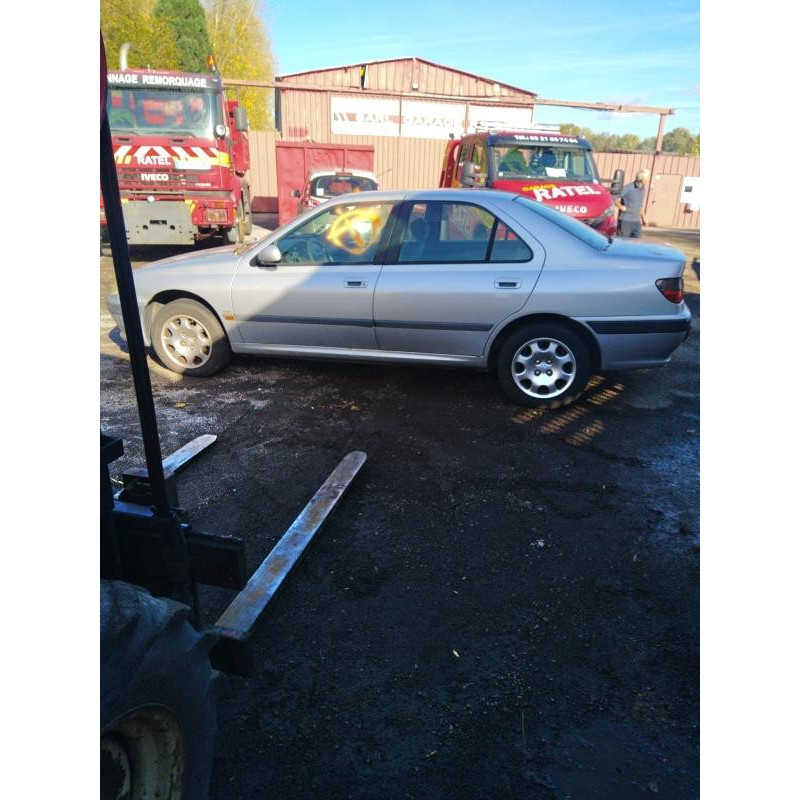 Serrure avant droit PEUGEOT 406 Photo n°4